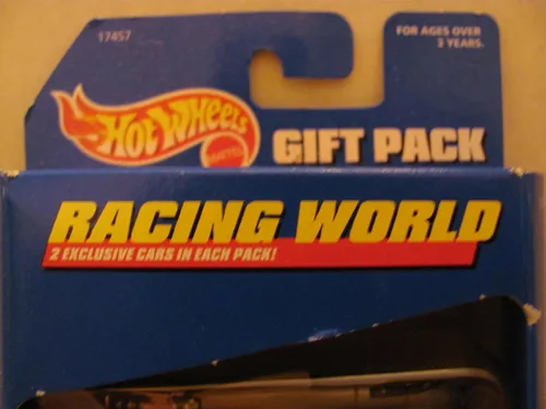 Vista 2 de Vintage – Hot Wheels – Racing World – Paquete de regalo de 5 coches (cada uno es de metal fundido a escala 1:64) – 1997 – por MATTEL