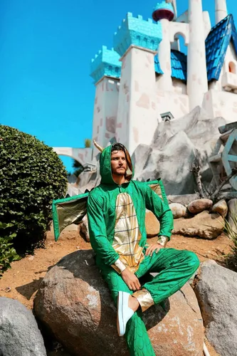 Vista 6 de Tipsy Elves Disfraz de dragón para hombre mono de monstruo mítico verde de Halloween
