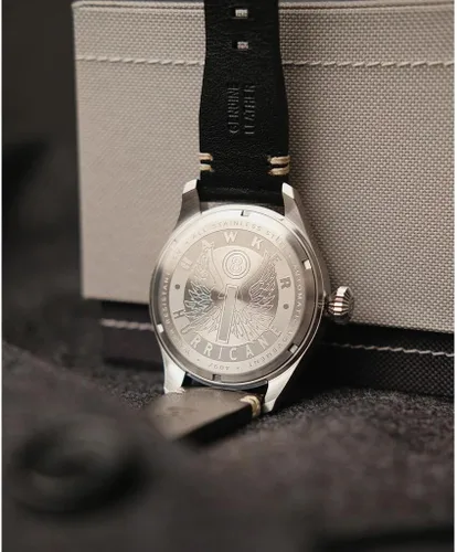 Vista 8 de AVI-8 Watch Hawker Hurricane Clowes Chronograph Limited Edition Genuine Leather Strap