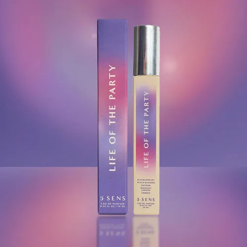 Vista 2 de 5 SENS Life of the Party Eau de Parfum - Espray de viaje (0.3 onzas líquidas), fragancia fina limpia y duradera, floral afrutado con grosella negra