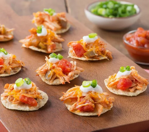 Vista 10 de Tostitos Chips de tortilla Rounds del tamaño de un bocado, bolsas de 1 onza (paquete de 40)