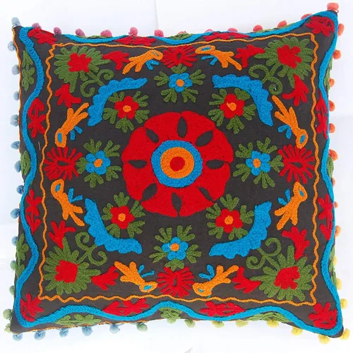 Vista 3 de Traditional Jaipur Funda de almohada bohemia Suzani bordada, 16 x 16 pulgadas, funda de almohada decorativa, pompón indio (1)