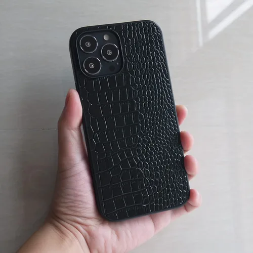 Vista 8 de Funda para iPhone 11 para mujer, funda de piel sintética de cocodrilo de piel de charol, moda clásica para iPhone11 de 6.1 pulgadas, color negro