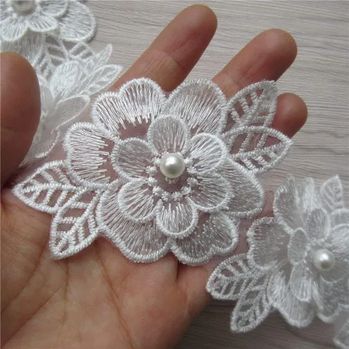 Vista 11 de 2 yardas de encaje de flores 3D con perlas bordadas, de poliéster, cinta de encaje con aplicación de patchwork para vestido de novia, manualidades