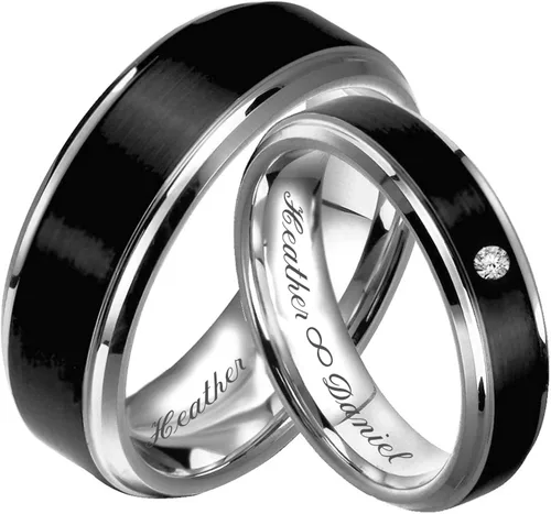 Vista 2 de Anillo de pareja de acero inoxidable personalizado con corte biselado negro y plata de dos tonos grabado personalizado gratis - Ships from USA