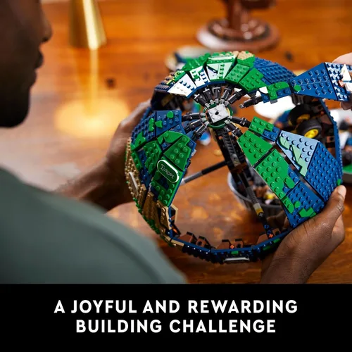 Vista 4 de LEGO Ideas The Globe 21332 - Juego de construcción para adultos (2585 piezas)
