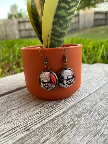 Vista 3 de Scary Clown Horror Movie Halloween Character Dangle Earrings Novelty Gift