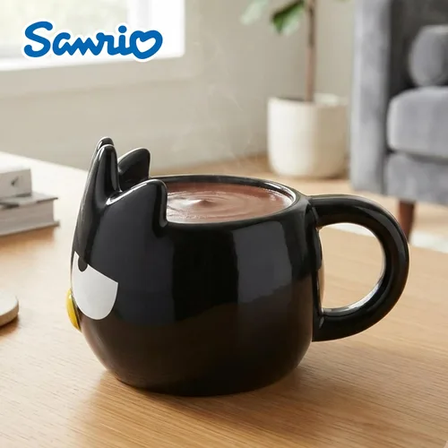 Vista 5 de Silver Buffalo Sanrio Hello Kitty and Friends Badtz-Maru - Taza de cerámica esculpida en 3D, 20 onzas