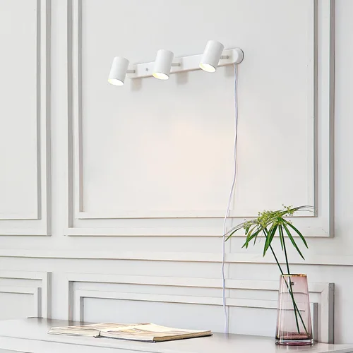 Vista 4 de GLOBE Electric 60024 Iluminación de riel de 3 luces con enchufe, cabezales ajustables, acabado blanco mate, 22 pulgadas, base GU10, cable de 15 pies