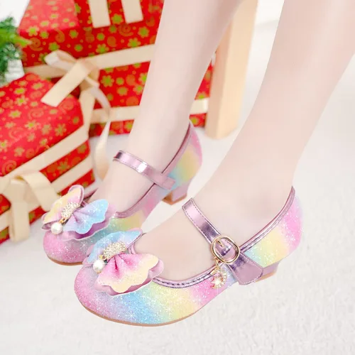 Vista 2 de Walofou Zapatos de vestir para niñas de flores, zapatos de tacón para fiesta de boda, zapatos planos de princesa Mary Jane para niños pequeños