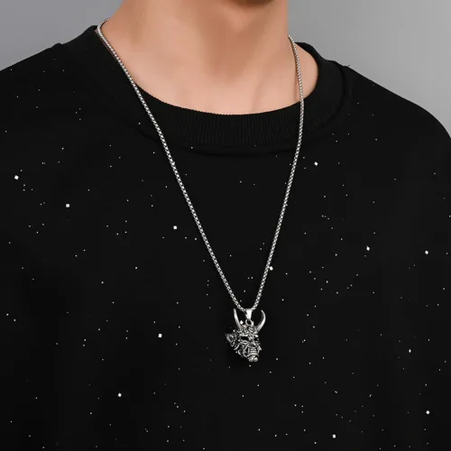 Vista 5 de EENSYWEENSY Collar con máscara japonesa Prajna Rakshasa Colgante de calavera de cuerno de guerrero fantasma para hombres y niños, Acero inoxidable