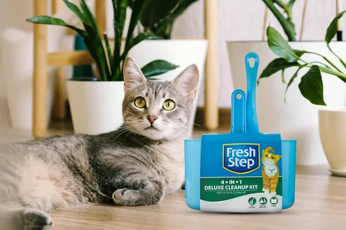 Vista 6 de Fresh Step Kit de limpieza de arena para gatos 4 en 1 de lujo