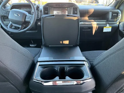 Vista 4 de Car Console Covers Plus Hecho a Mano en EE.UU. Diseñado para Ford F150 2021-2025 Modelos Selectos con Superficie de Trabajo para Computadora SOLO