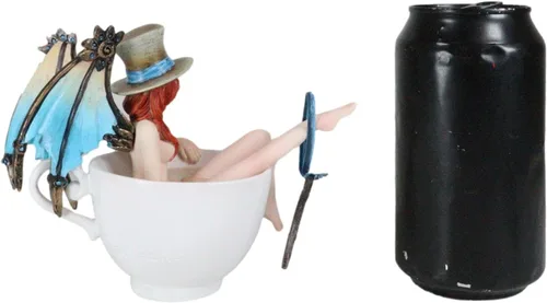 Vista 7 de Ebros Gift Amy Brown - Taza de té Steampunk cerrajero portador de llaves con alas de dragón mecánicas y sombrero de copa en baño de té cálido