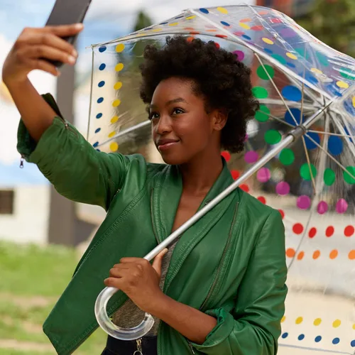 Vista 8 de Totes Adult Clear Bubble Umbrella with Dome Canopy and Lightweight Wind and Rain Protection