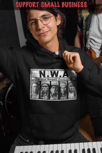 Vista 4 de ShirtBANC Sudadera con capucha de la National Warpath Association, equipo nativo americano