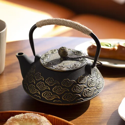Vista 2 de Tetera de hierro fundido, tetera japonesa con infusor para hojas sueltas, tetera para estufa de té, cubierta segura con interior esmaltado