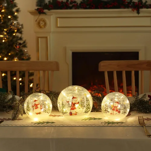 Vista 5 de YEAHOME Decoraciones de Navidad para interiores, juego de 3 bolas de cristal agrietadas de muñeco de nieve con luces LED, decoración del hogar
