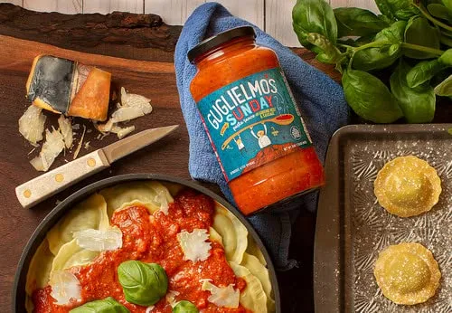 Vista 2 de Guglielmo Salsa dominical, tarro de 24 oz