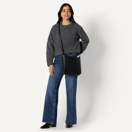 Vista 2 de Tienda Essentials Bolso bandolera delgado de piel sintética para mujer
