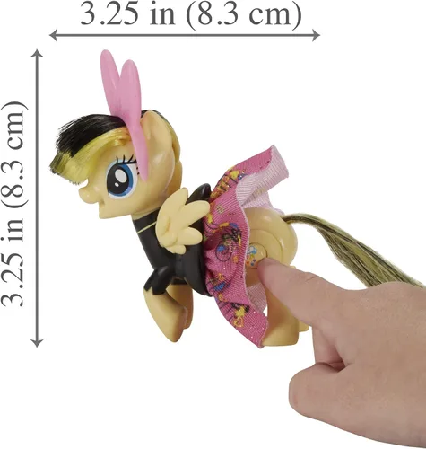 Vista 3 de My Little Pony: La película Sparkling & Spinning Skirt Songbird Serenade