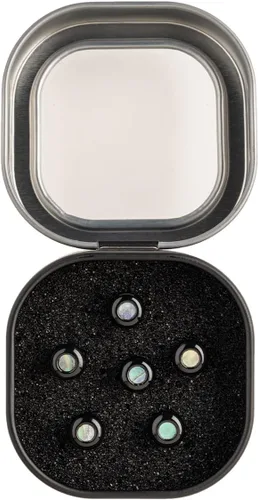 Vista 2 de Martin Guitar LUXE by Martin - Pasadores de puente para guitarra acústica, juego de pasadores de puente para guitarra acústica, negro brillante