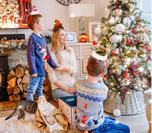 Vista 3 de GALEPICK Juego de diadema de Navidad para fiesta feliz un paquete de 12 decoraciones navideñas más populares para fiestas de Navidad, incluyendo