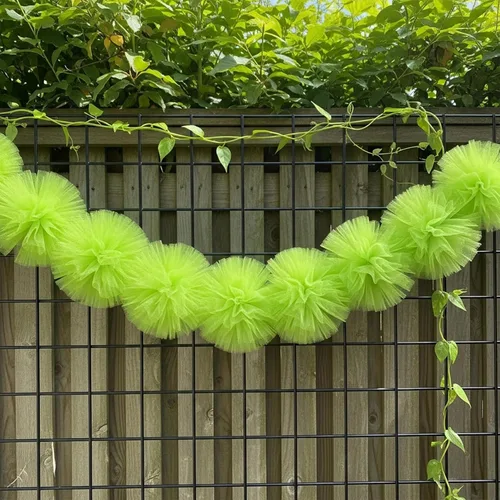 Vista 3 de Rollos de tela de tul verde ácido de 6 pulgadas por 100 yardas (300 pies) Cinta de tul para tutú, falda, envoltorio de regalo, decoración de boda