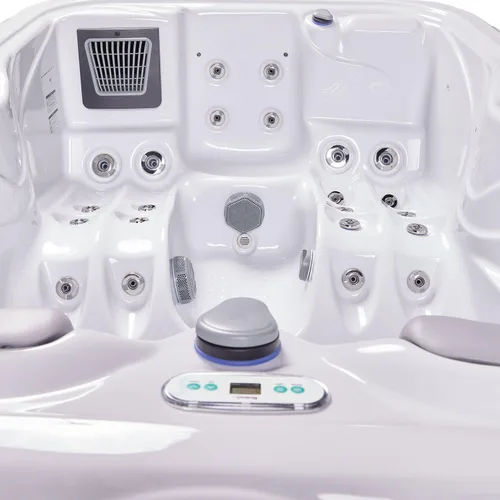 Vista 9 de Bueno Spa Atlanta 3 - Personas 37 - Chorros Bañera de hidromasaje acrílica en blanco hielo con nuevo aislamiento Arctic Max, ozonizador y cubierta