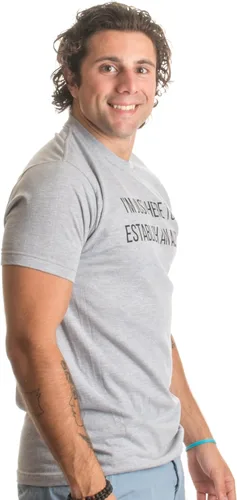 Vista 2 de I'm Just Here to Establish an Alibi Divertida camiseta unisex de humor oscuro sarcástico