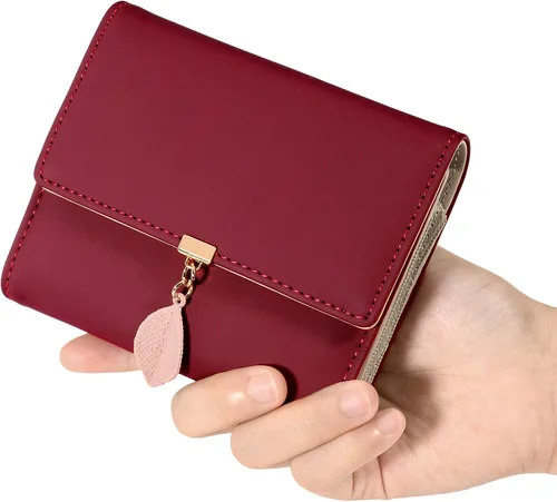 Vista 34 de UTO - Cartera pequeña RFID de piel sintética con dije de hoja, cierre de cremallera y tarjetero.
