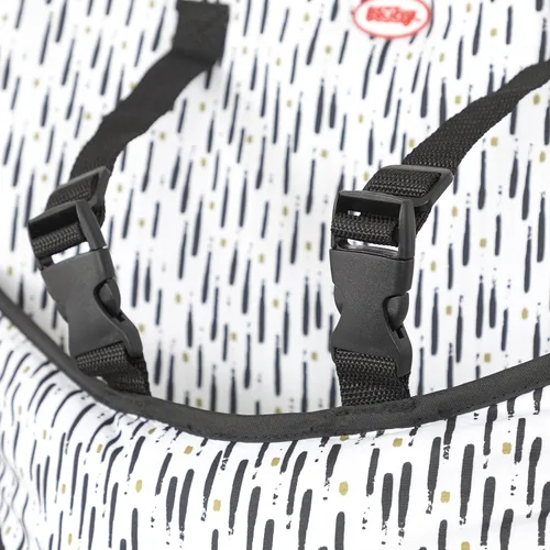 Vista 8 de Nuby On The Go Silla de viaje portátil para bebés y niños pequeños, correas ajustables de seguridad de 5 puntos, más de 6 meses, se pliega en una