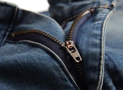 Vista 2 de QIMYUM Jeans ajustados para hombre, jeans ajustados rasgados para hombre, jeans de motociclista, elásticos, pantalones de mezclilla de Moto Cargo