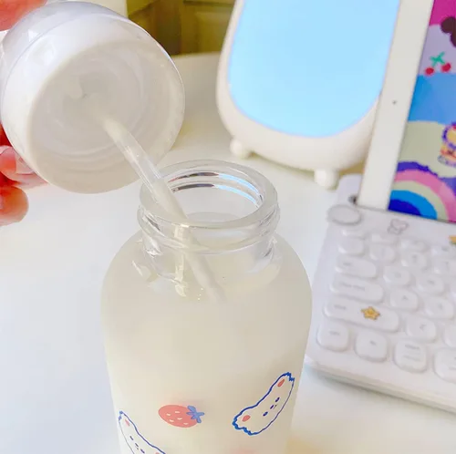 Vista 3 de JHTPSLR Botella de agua de vidrio con pezón con pezón de 11 onzas, botella de agua Kawaii para adultos, deportes, oficina, bonita botella