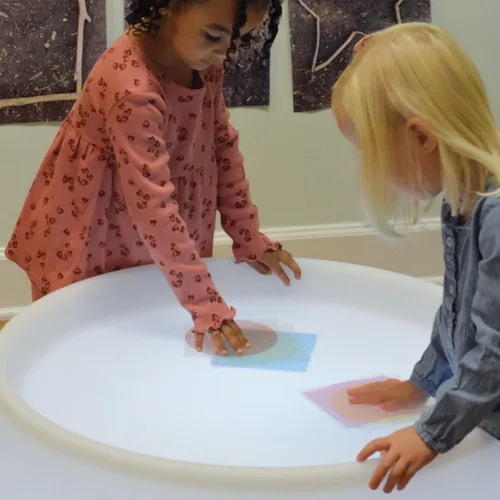 Vista 4 de Roylco, kit de accesorios para cubo luminoso educativo