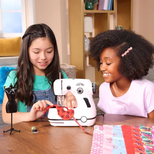 Vista 7 de Miraculous Ladybug - Máquina de Coser Mini de Marinette para Principiantes y Niños, Máquina Portátil de Doble Velocidad con Tela de Miraculous