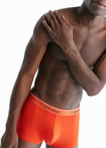 Vista 4 de Calvin Klein ropa interior para hombre de talle bajo, paquete de 3