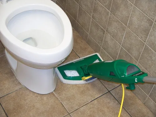 Vista 8 de Bissell Commercial -BGST1566 Steam Mop Power Steamer, 12.5 pulgadas de ancho, viene con dos almohadillas suaves para todos los días y una