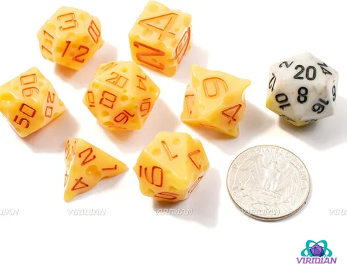 Vista 4 de Juego de dados de queso D&D (color amarillo claro y naranja nachos) con agujeros suizos DND/TTRPG Juego de 7 piezas de resina poliédrica