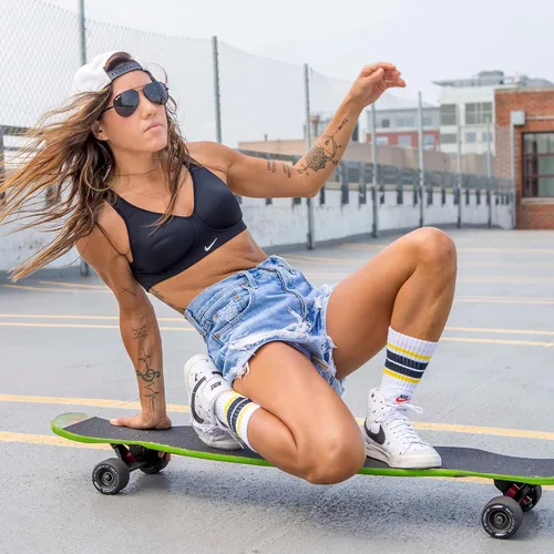 Vista 5 de Moonshine Manufacturing Monopatín Longboard, Crucero de estilo libre, construcción impermeable y de madera, monopatín de crucero y tablas