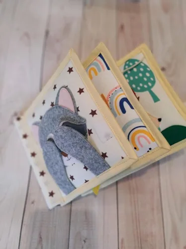 Vista 2 de Raccoon Quiet Baby Book with Animals and Fruits, Felt book for fine motor skills, Montessori Toy, Toddler Activity Busy Book