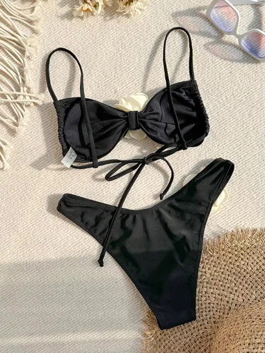 Vista 2 de BEAUDRM Conjunto de 2 piezas de bikini de flores 3D con lazo lateral triangular, traje de baño de corte alto para mujer