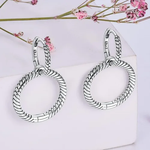 Vista 3 de NARMO Aretes de plata de ley 925 con forma de corazón asimétrico, aretes de aro de plata para mujer, aretes de aro de oro con circonita cúbica