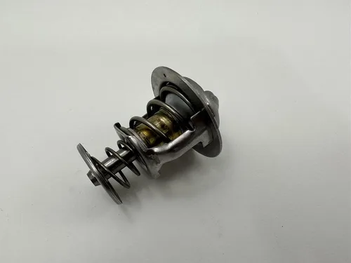 Vista 4 de Termostato original Yanmar 121750-49800 para motores 2GM, 2GM20F, 3GM y 3GM30F (159.8 °F)