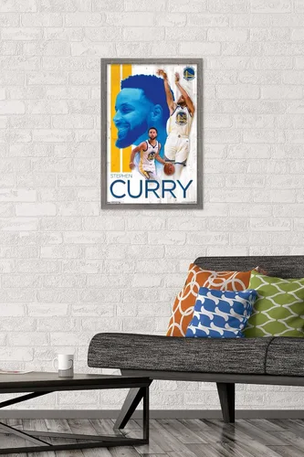 Vista 2 de Trends International NBA Golden State Warriors - Póster de pared de Stephen Curry 19, 14.725 x 22.375 pulgadas, versión enmarcada de madera