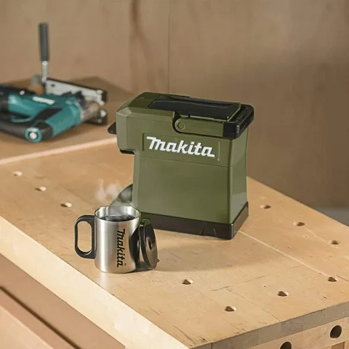 Vista 5 de Makita ADCM501Z Outdoor Adventure™ 18V LXT® Cafetera para Exteriores, Solo Herramienta verde (camo green)
