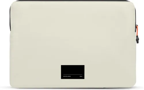 Vista 2 de Native Union Funda Ultraligera – Duradera, Liviana, Sostenible – Hecha de 100% Tela Ripstop Reciclada – Compatible con MacBook Pro 16”, MacBook Pro