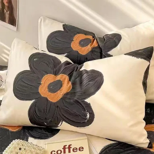 Vista 2 de CLOTHKNOW - Juego de 2 fundas de almohada negras con girasoles, de tamaño estándar, beige, con flores, fundas de almohada de tamaño estándar