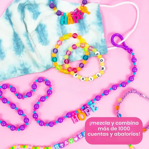 Vista 4 de Just My Style ABC Beads by Horizon Group Usa, más de 1000 dijes y cuentas, dijes del alfabeto, cuentas semilla de acento, cordón de cera