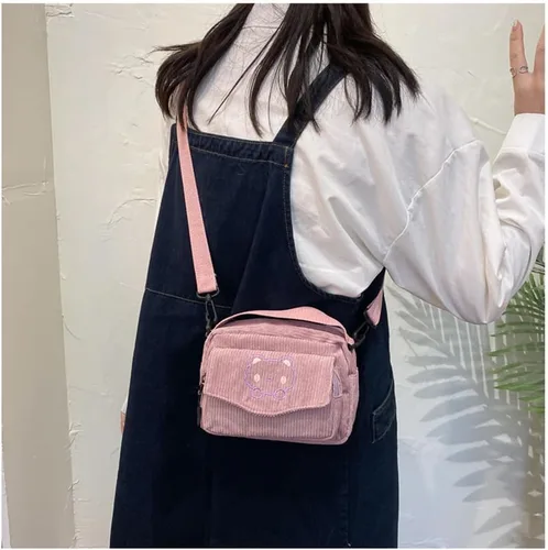 Vista 5 de Lindas bolsas kawaii, carteras estéticas, pequeñas de pana cruzada con llaveros de oso, regalo kawaii para mujeres, adolescentes y niñas